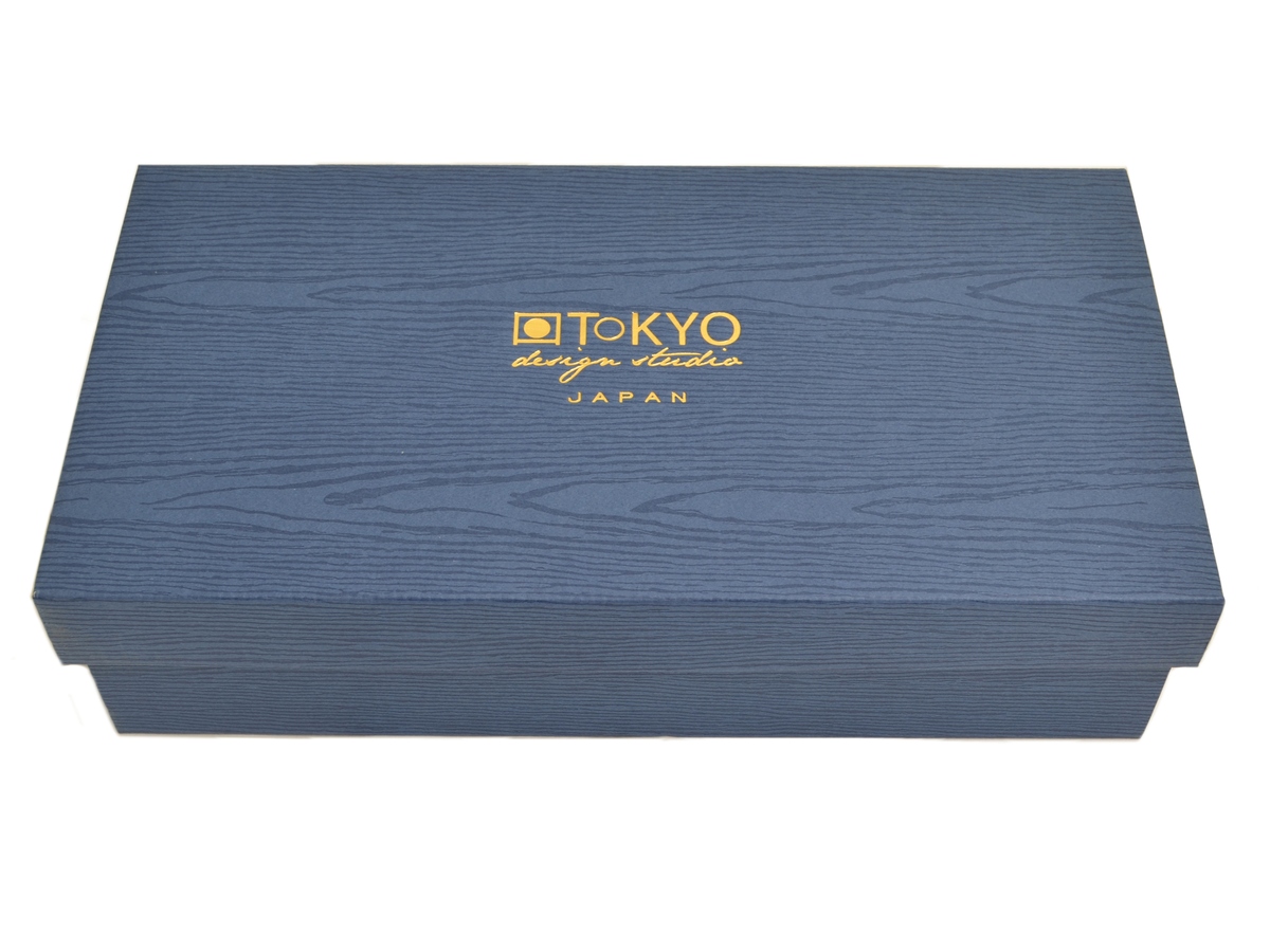 Misky z japonskej keramiky s paličkami