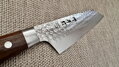 Detail čepele prémiového noža z práškovej ocele SG2 s tvrdosťou 62-64 HRC