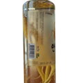 Detail zadnej strany etikety fľaše kórejského ženšenového likéru (375 ml). Fotografia zachytáva čiarový kód, dátum výroby 20.07.2023, logo poľnohospodárskeho družstva GIN COOP a údaje o európskom dovozcovi Panasia.