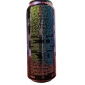 Detail zadnej strany plechovky energetického nápoja Monster Juiced Bad Apple. Zloženie presne potvrdzuje 6 % podiel ovocných štiav z koncentrátu, vrátane jablka, hrušky, kivi a višne. Nutričná tabuľka uvádza energetickú hodnotu 36 kcal (153 kJ) na 100 ml.