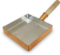 Panvica na Tamago vaječnú omeletu s pokrievkou z dreva. Profi Tamago copper pan.