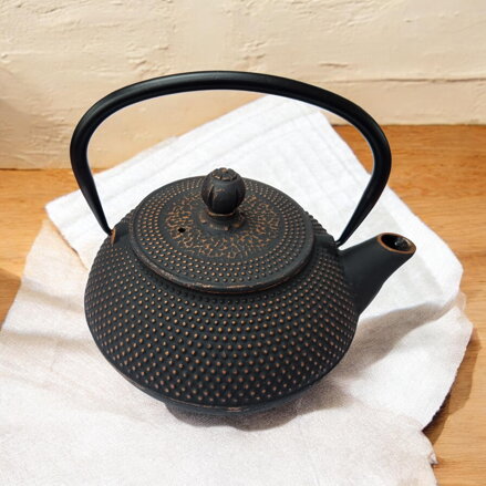 Liatinový čajník Arare, čierno-medený (0,8 l)