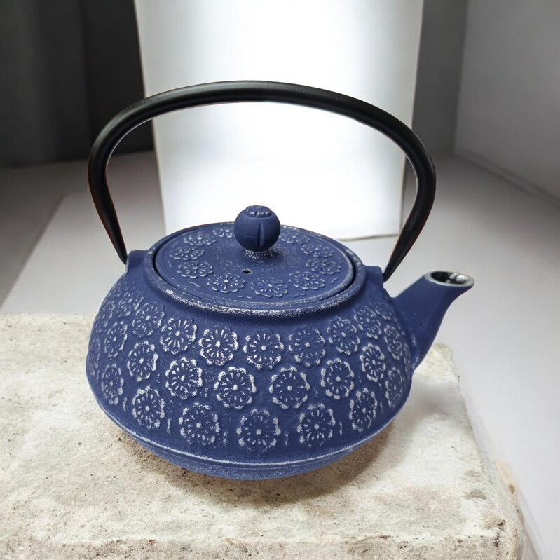 Liatinový čajník Hanabi, modro-strieborný (1,0 l)