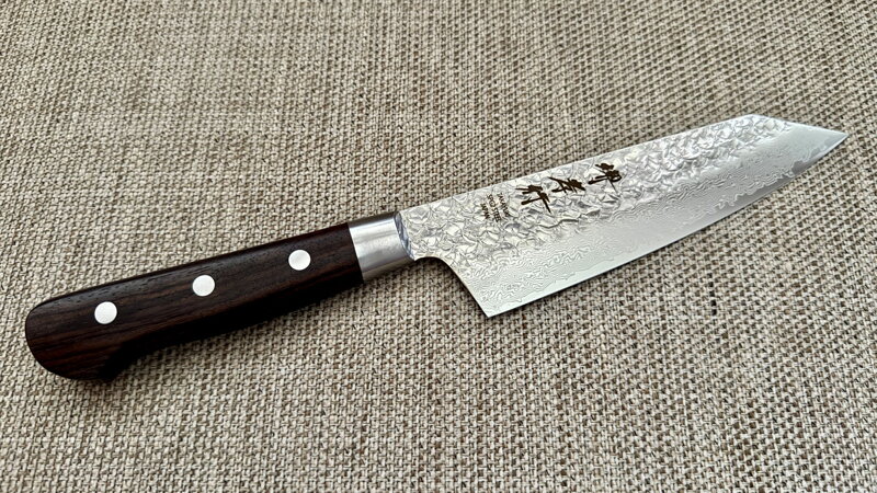 Japonský nôž Sakai Takayuki SG2 Kengata Ironwood 160mm