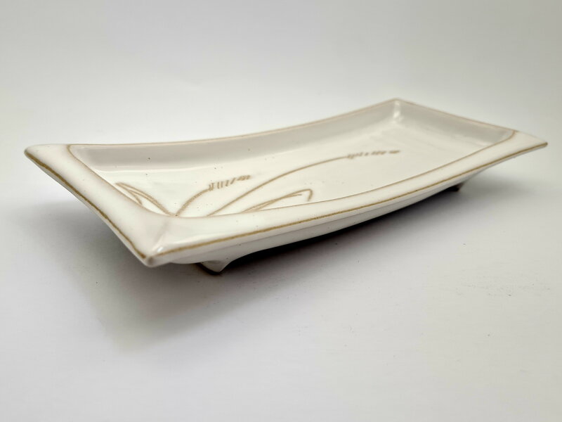 Podnos biely  s lemovaním a dekorom 10 x 23cm